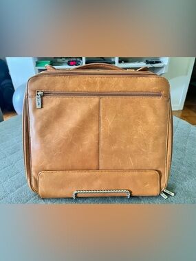 CLAVA Tan Leather Large Laptop Briefcase